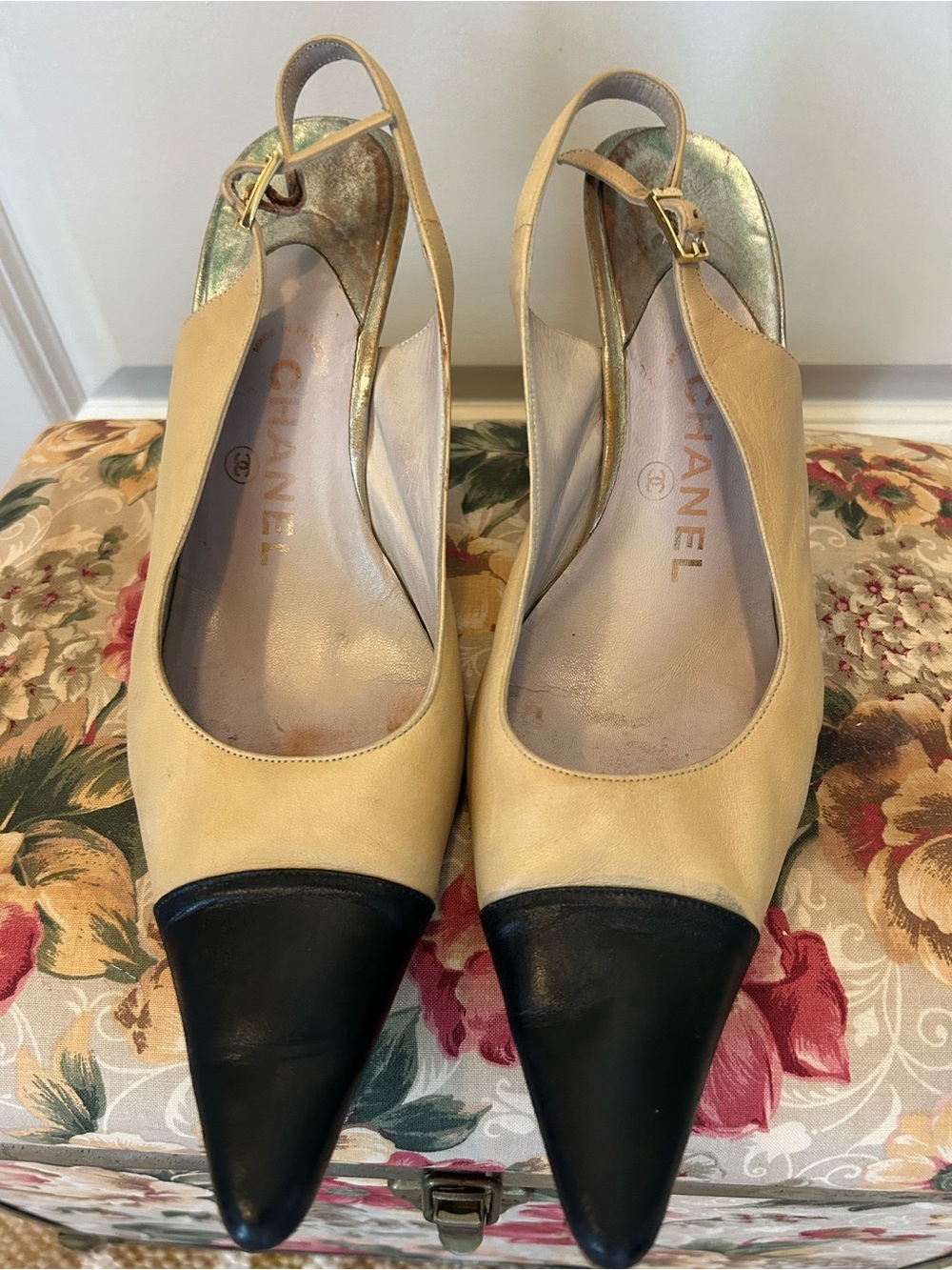 Chanel Two-Tone Beige and Black Leather Slingback Pumps vintage